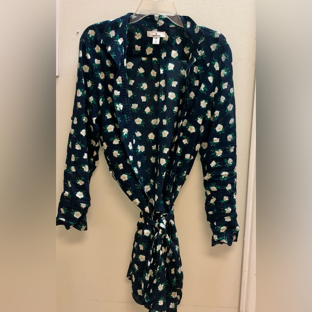 Dress with belt